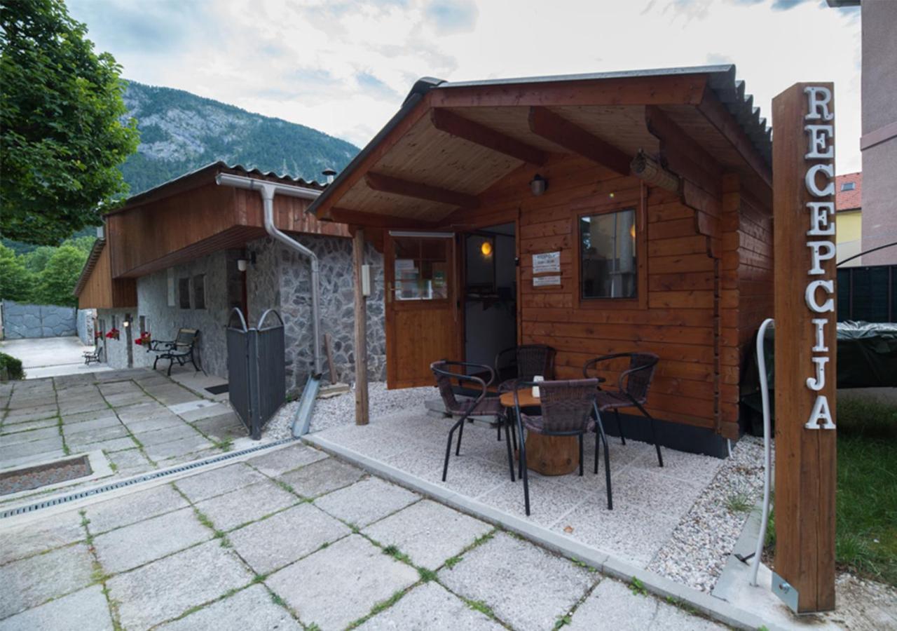 Klub Zlata Ribica Hotel Jesenice Luaran gambar