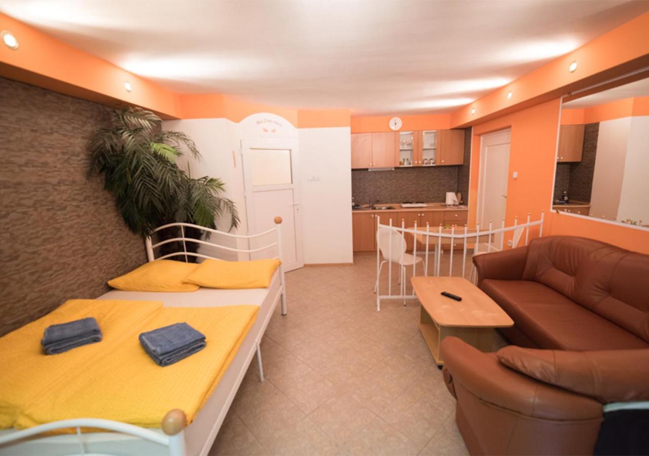Klub Zlata Ribica Hotel Jesenice Luaran gambar