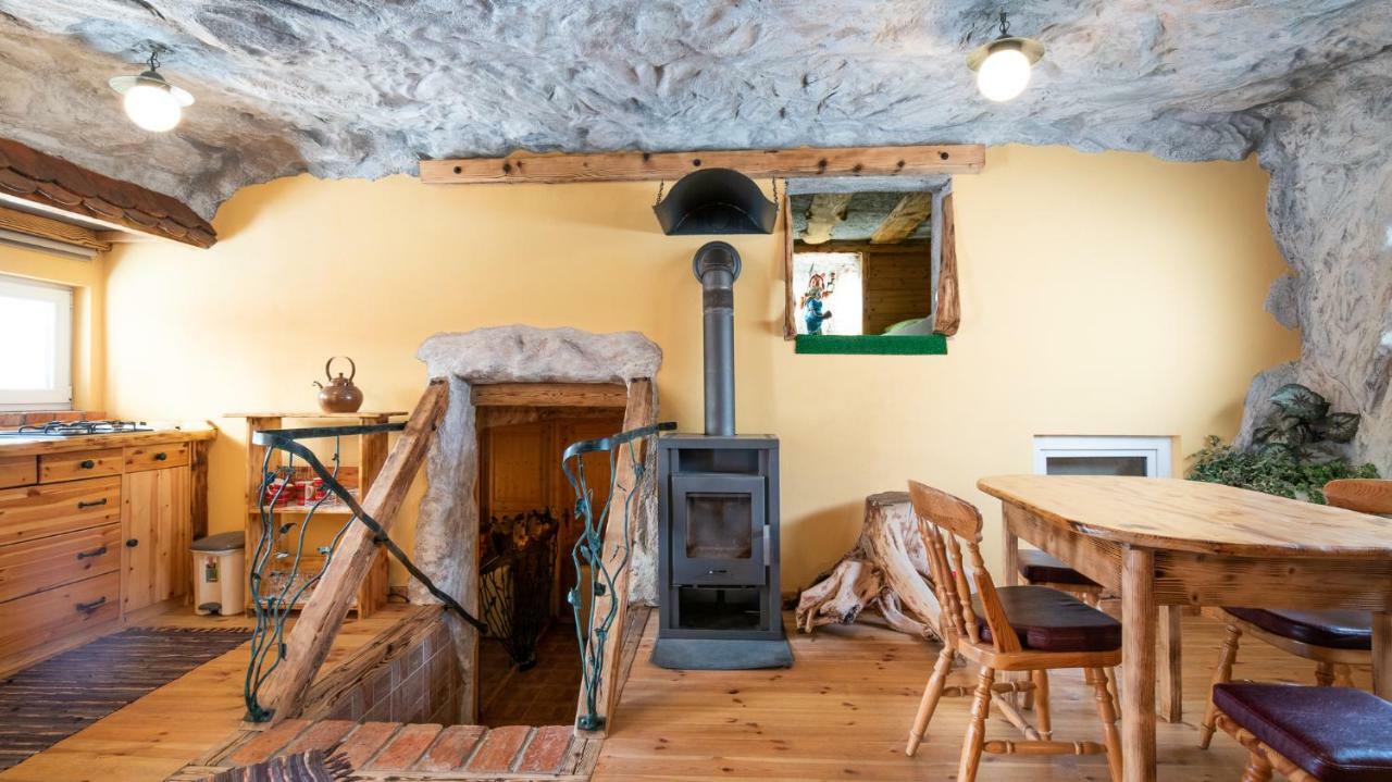Klub Zlata Ribica Hotel Jesenice Luaran gambar